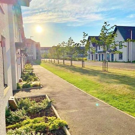 爱丁堡3 Bed House With Parking Near Airport别墅 外观 照片